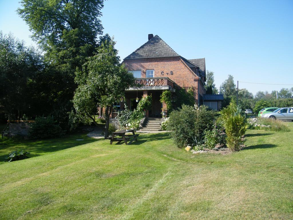 Gutshaus Daemelow Tussen Schwerin En Wismar Εξωτερικό φωτογραφία